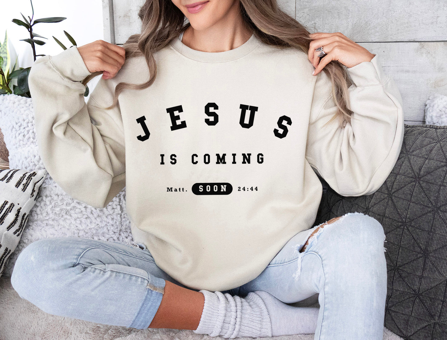 Jesus is Coming Soon - Unisex Heavy Blend™ Crewneck Sweatshirt