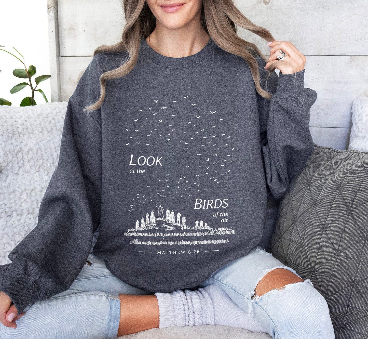 Look at the Birds - Unisex Heavy Blend™ Crewneck Sweatshirt