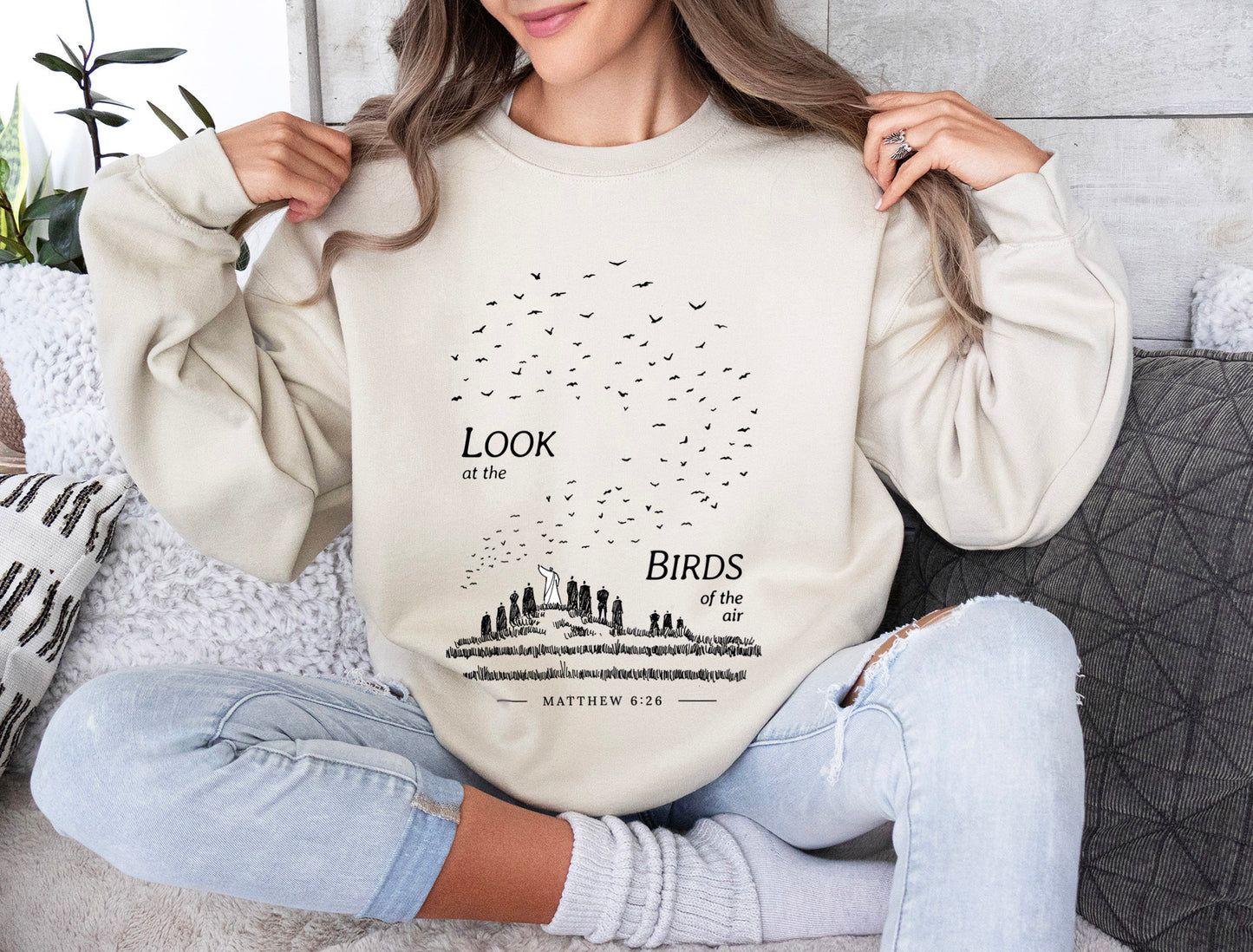 Look at the Birds - Unisex Heavy Blend™ Crewneck Sweatshirt